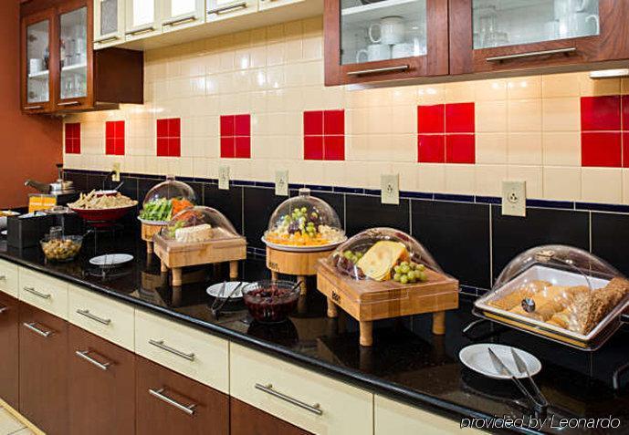 Residence Inn By Marriott Philadelphia Langhorne Restoran fotoğraf